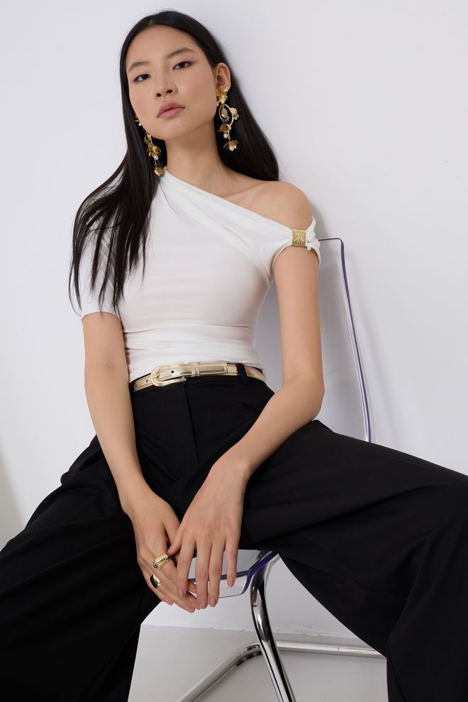 Black Fashion Izrezana Bluza Sa Detaljima Dodataka Bela Велепродаја одеће Неформалан