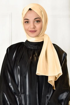 Модел на дрехи на едро носи BUR10188 - Shawl - Vanilla, турски едро Шал на Burden Ipek