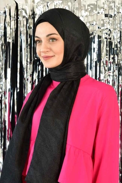 A wholesale clothing model wears BUR10198 - Shawl - Black, Turkish wholesale Shawl of Burden Ipek