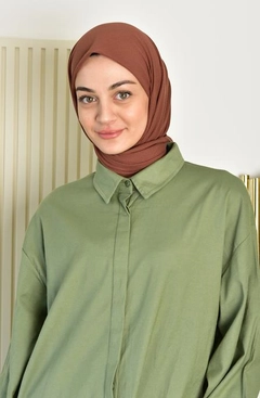 A wholesale clothing model wears BUR10751 - Scarf - Red Brown, Turkish wholesale Scarf of Burden Ipek
