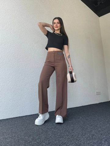 A wholesale clothing model wears  Atlas Fabric Palazzo Trousers Brown
, Turkish wholesale Pants of CAPPITONE