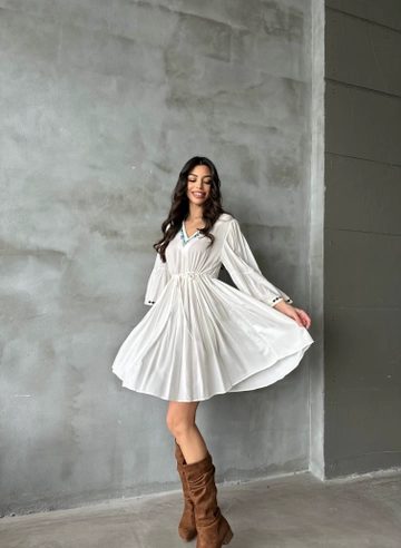 A wholesale clothing model wears  Embroidered Dress Gathered At The Waist - Ecru
, Turkish wholesale Dress of Cream Rouge