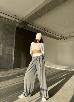 A wholesale clothing model wears cro11901-garnished-palazzo-trousers-gray, Turkish wholesale Pants of Cream Rouge