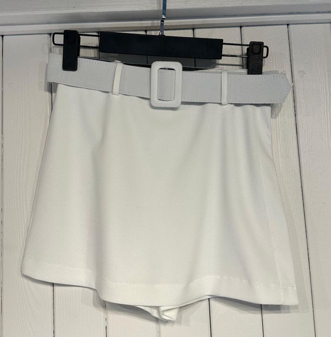 Cream Rouge Belted Short Skirt Ecru Wholesale Clothing Casual