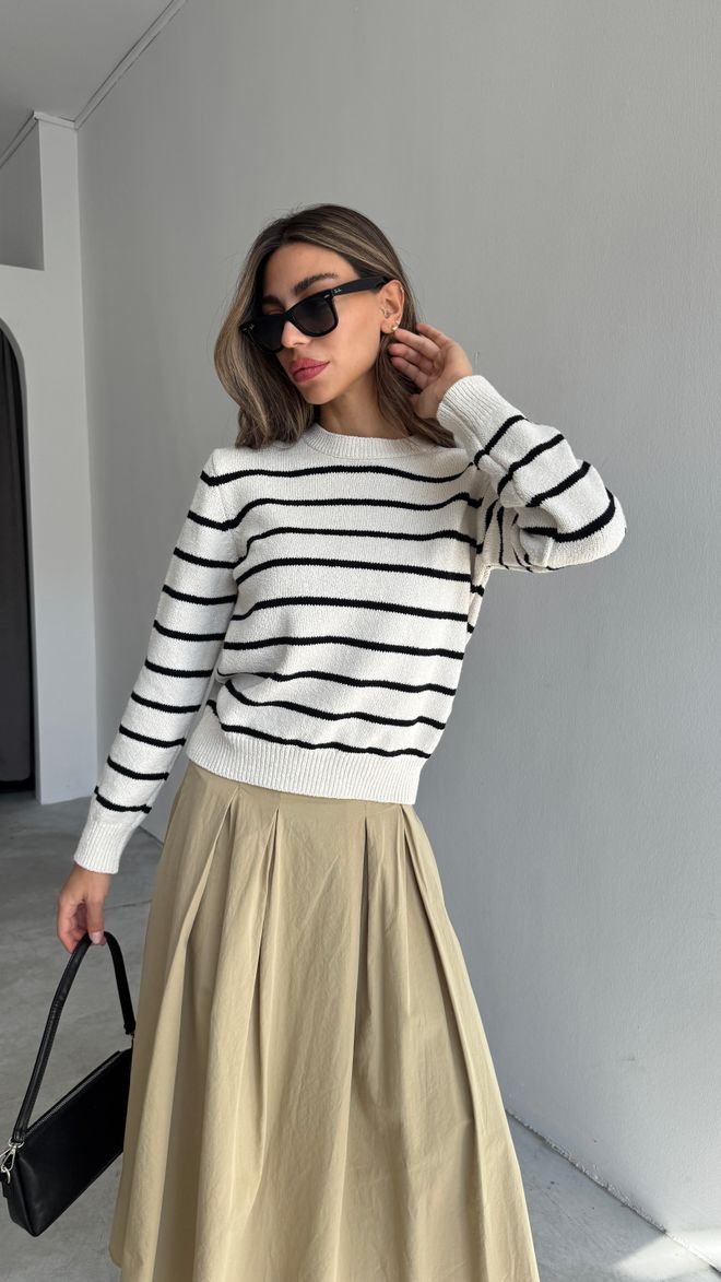 Cream Rouge Gestreifter Pullover – Ecru Und Schwarz Großhandelskleidung Lässig