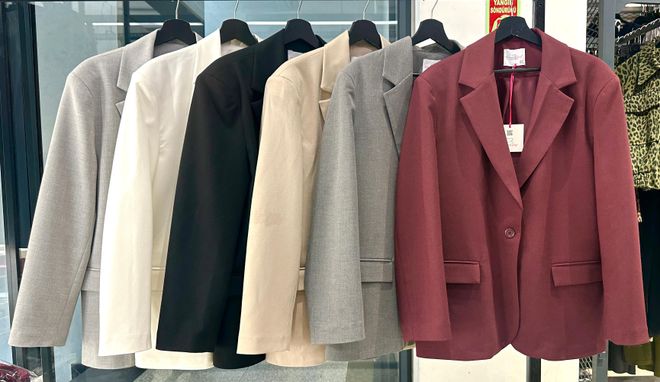 Cream Rouge Jacket With Double Slits At The Back Wholesale Clothing Elegant