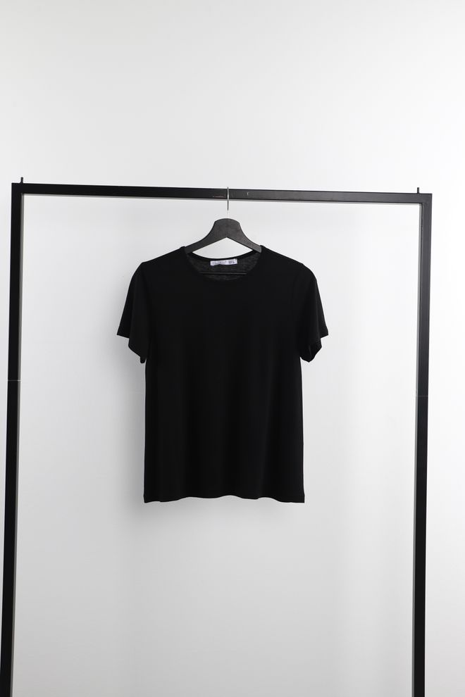 Cream Rouge Zero Collar Tshirt Black Wholesale Clothing Birthday