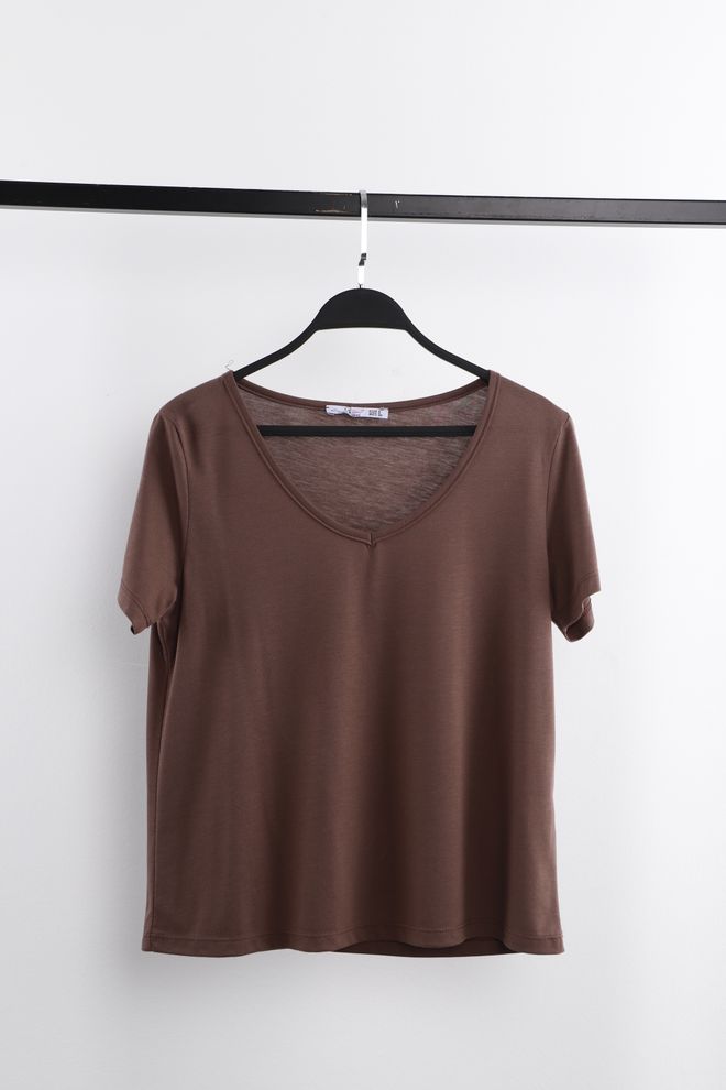 Cream Rouge T shirt Con Scollo A V Mink Abbigliamento all'ingrosso Casuale