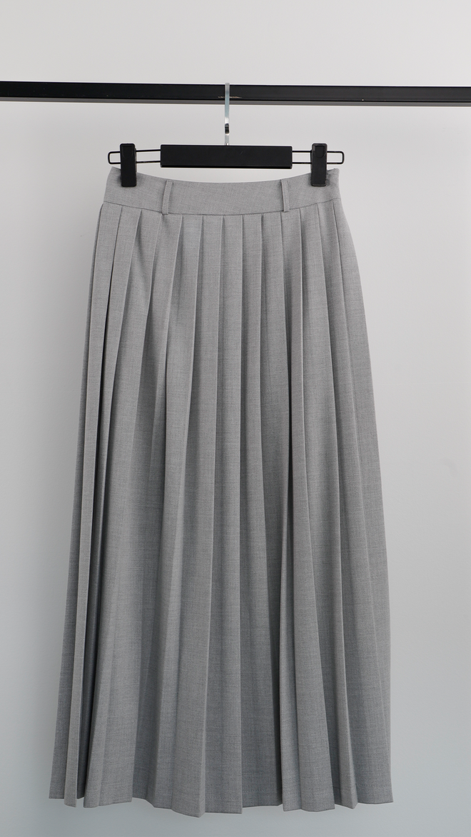 Cream Rouge Pleated Maxi Skirt Light Grey Wholesale Clothing Casual