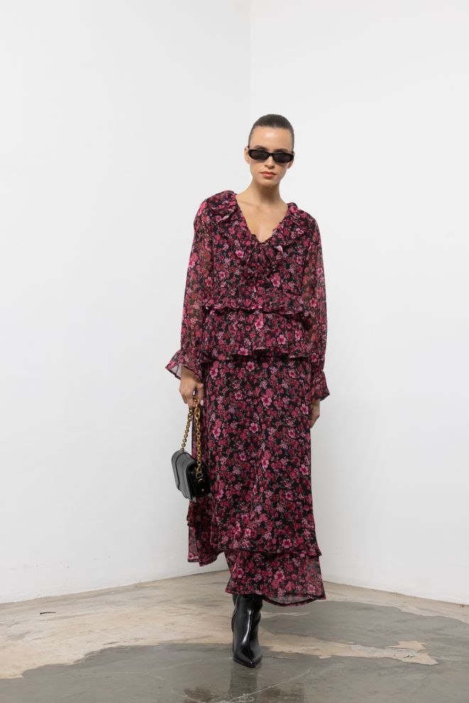 Cream Rouge Black Elegant Floral Maxi A Line Dress V Neck Long Sleeve Wholesale Clothing Winter
