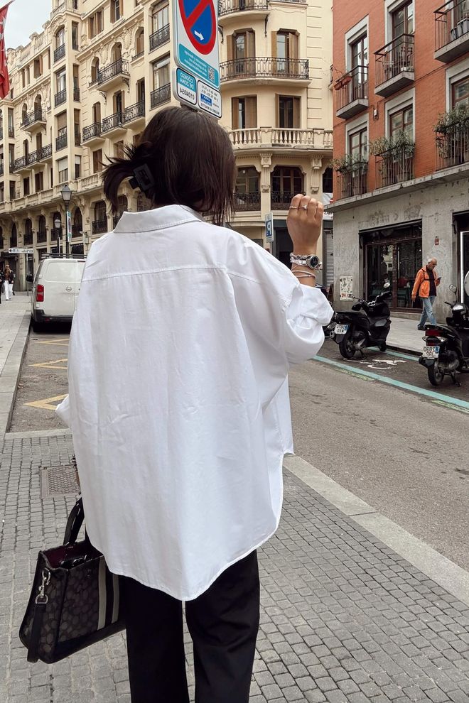 Cream Rouge Λευκή Ασύμμετρη Μίνι Φούστα Με Τσέπη Patch Χονδρικό εμπόριο ενδυμάτων Χειμώνας