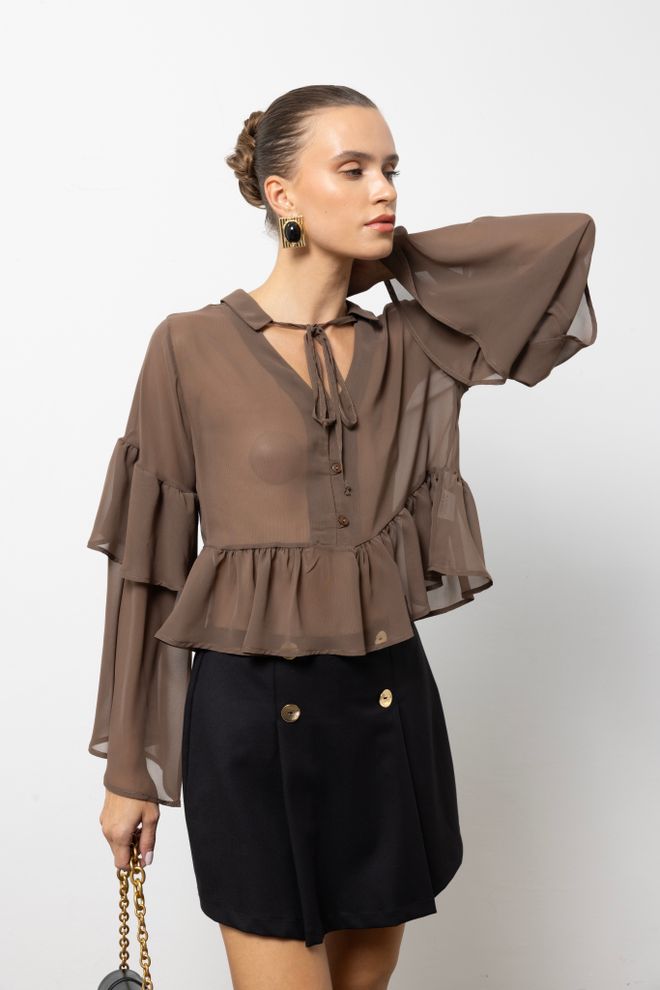 Cream Rouge Elegant Black Shirt With Bell Sleeves Crop V Neck Wholesale Clothing 5