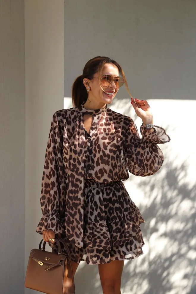 Cream Rouge Bruine Blouse Met Dierenprint En Pofmouwen Groothandel Kleding Verjaardag