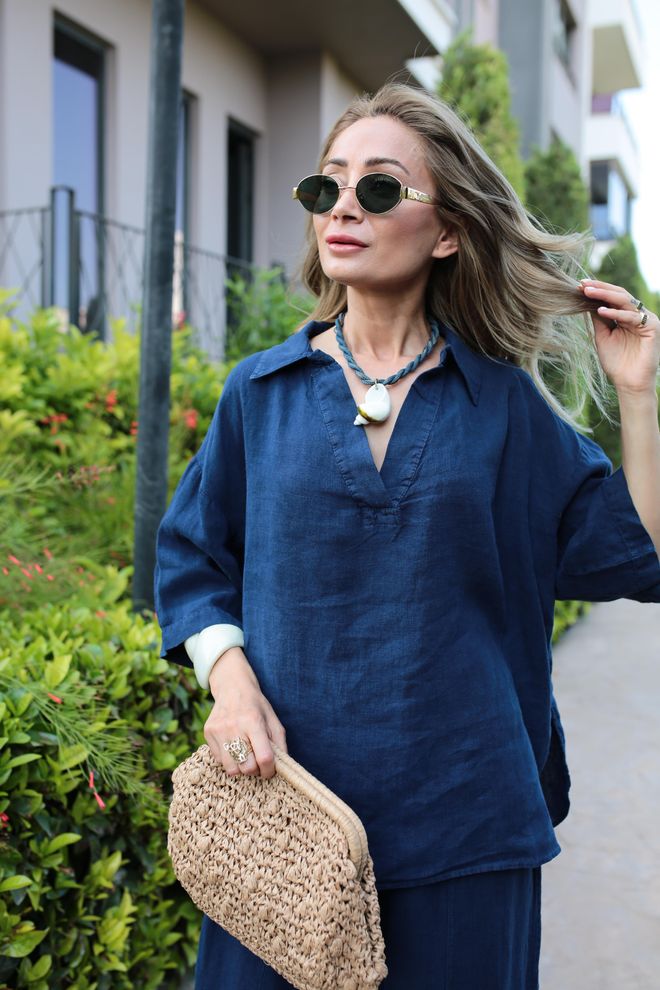 Cream Rouge Blusa Azul Marino Oversize Con Escote En V Ropa al por mayor Modesto