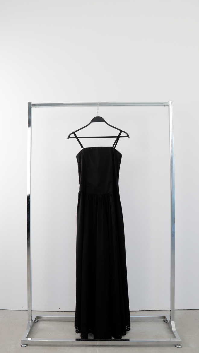 Cream Rouge Zwarte Elegante Slipjurk Met Vierkante Hals En Maxi Lengte Groothandel Kleding Casual