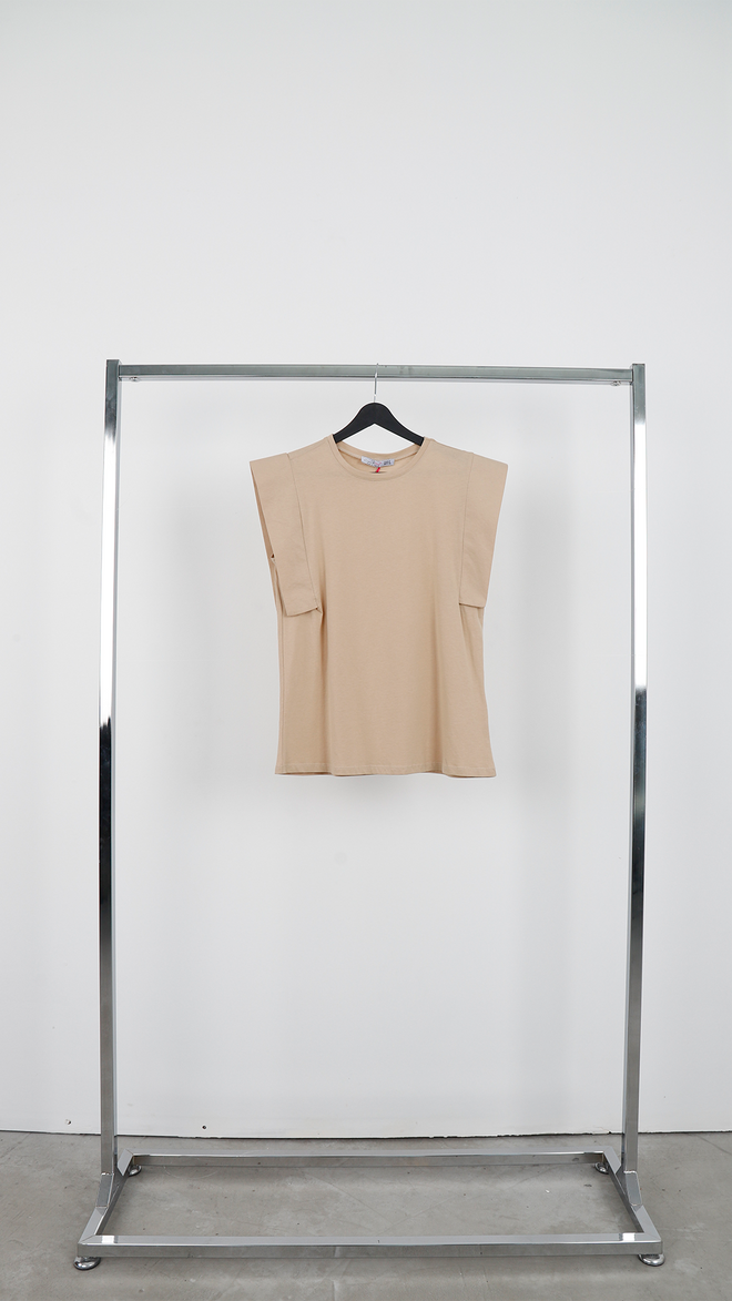Cream Rouge Maglietta Beige Casual Con Scollo Rotondo E Vestibilità Regolare Abbigliamento all'ingrosso Casuale