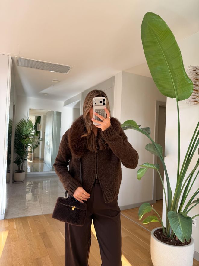 Cream Rouge F05K52108004 Kardiganinis Gaubtas Su Kailiu Didmeninė prekyba drabužiais 0