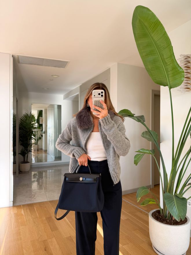 Cream Rouge F05K52108004 Kardiganinis Gaubtas Su Kailiu Didmeninė prekyba drabužiais 0