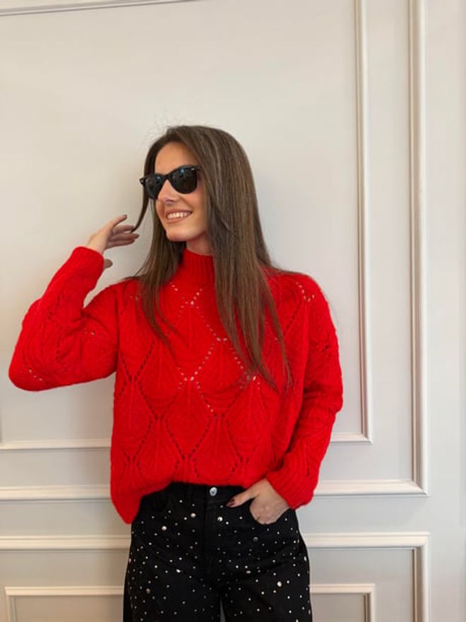 Cream Rouge Червен Пуловер С Размер Oversized И Яка Тип Поло Дрехи на едро Небрежен