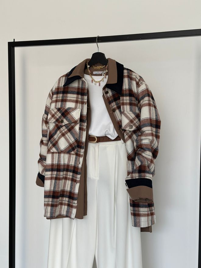 Cream Rouge Smėlio Spalvos Laisvo Stiliaus Pledas Viršmarškiniai Didmeninė prekyba drabužiais Apykaklė su įkirpimu