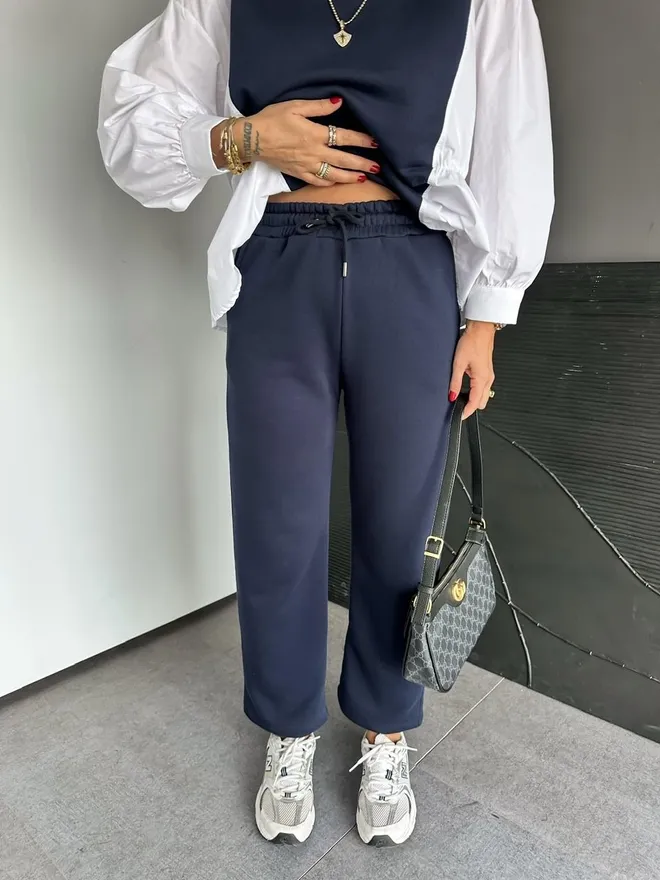 Cream Rouge Комплект Спортивного Костюма Темно синий Повседневный Спорт Элегантный Оптовая продажа одежды Зима