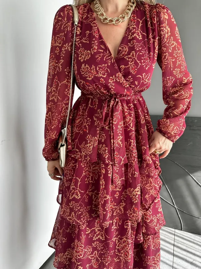 Cream Rouge Tamsiai Raudonas Su Sujuosiamu Maxi Su Gėlių Raštu Didmeninė prekyba drabužiais 5