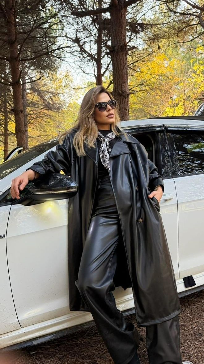 Cream Rouge Trench Nero Elegante Glam Monopetto Con Bottoni E Cintura Abbigliamento all'ingrosso Sexy