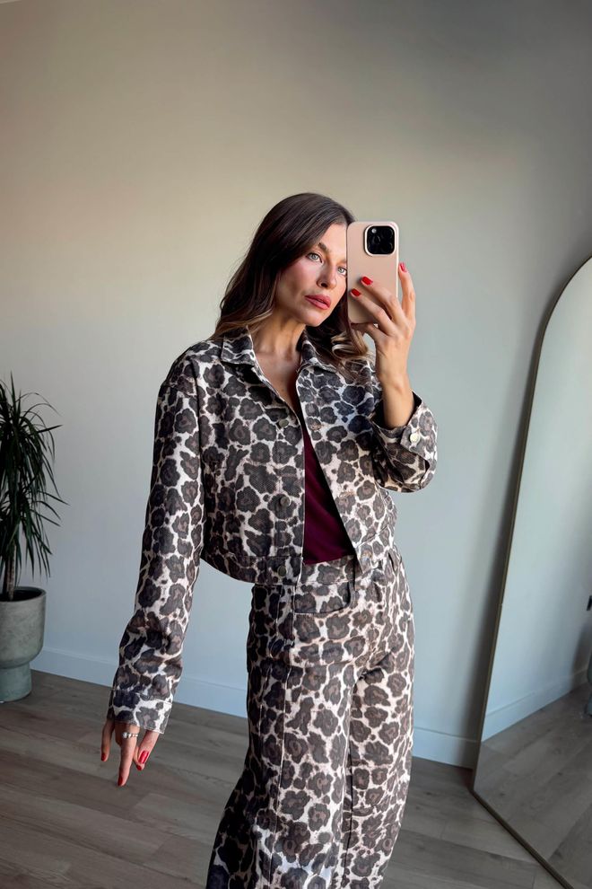 Cream Rouge Braune Mom Hose Mit Hohem Bund Und Tiermuster Großhandelskleidung Lässig