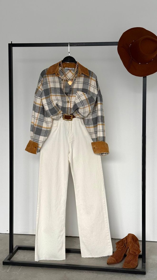 Cream Rouge Beżowa Koszula W Kratę Oversize Na Guziki Z Karbowanym Dekoltem Hurtowa sprzedaż odzieży Casual