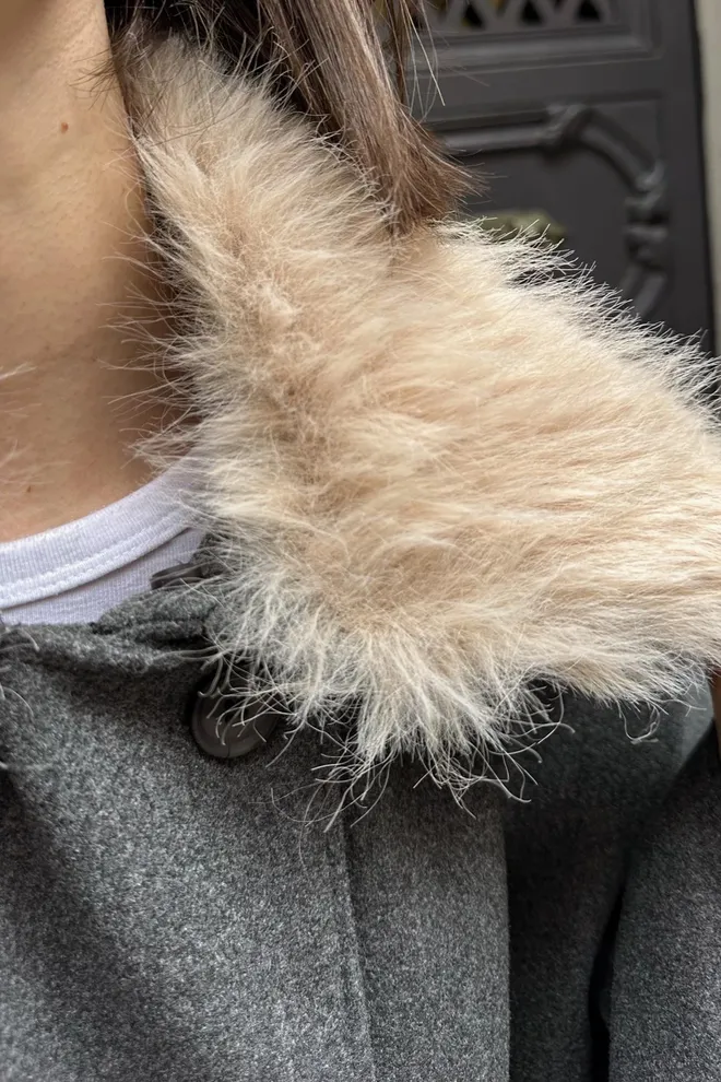 Cream Rouge Сив Елегантен Пончо С Голям Размер Дрехи на едро Зима