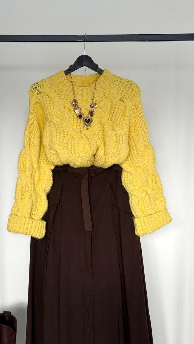 Cream Rouge Yellow Oversized Fit Sweater With Crew Neck Wholesale Clothing Winter