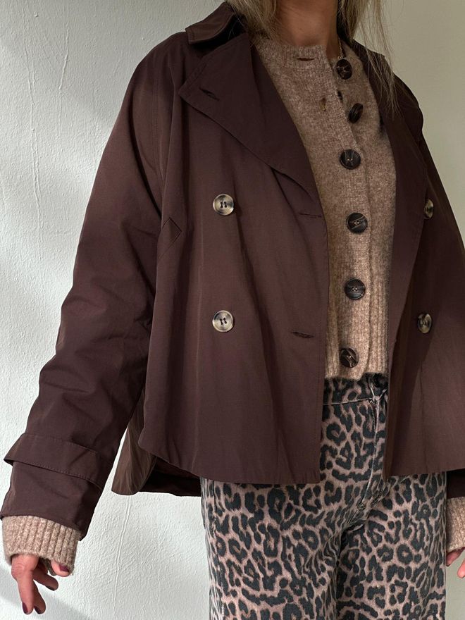 Cream Rouge Trench Marrone Classico Monopetto Abbottonato Abbigliamento all'ingrosso Casuale