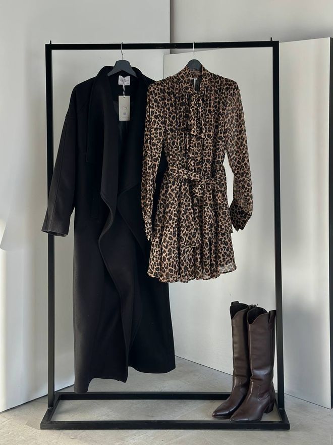Cream Rouge Vestito Mini Nero Fit And Flare Con Stampa Animalier Abbigliamento all'ingrosso Casuale