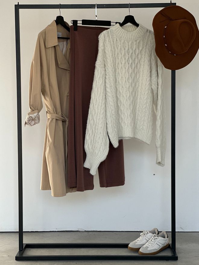 Cream Rouge Cardigan Beige Con Maniche Extra Lunghe Casual Ed Elegante Abbigliamento all'ingrosso Casuale
