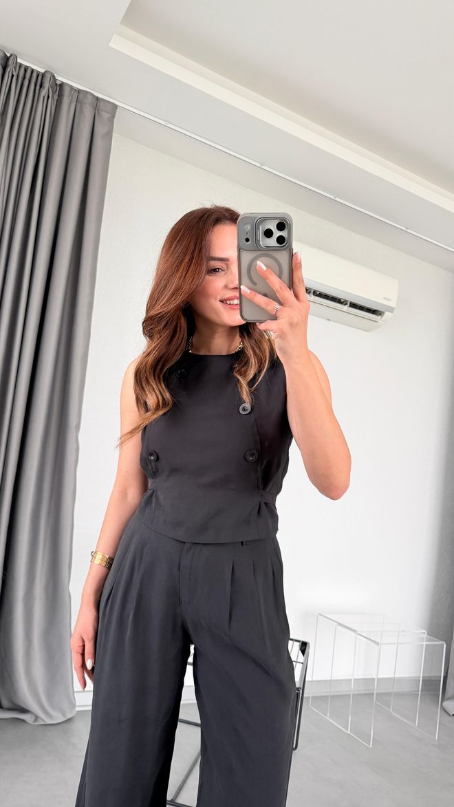 Cream Rouge صدر رسمي أنيق كاجوال أسود ملابس بالجملة غير رسمي