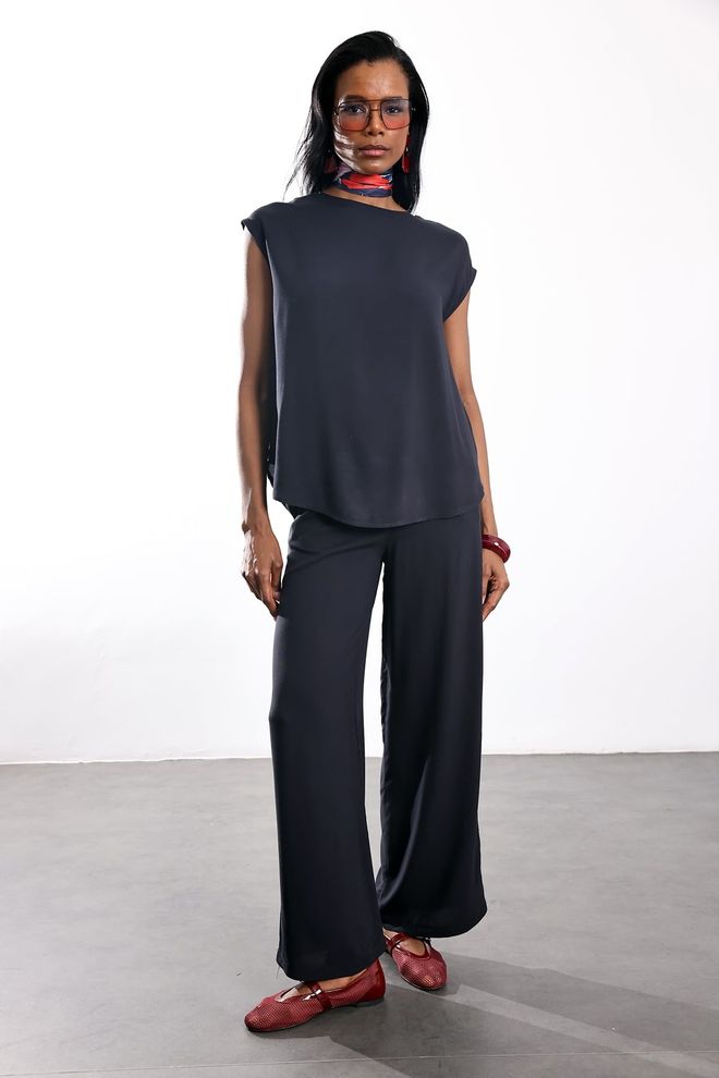 Cream Rouge Black Blouse With Cap Sleeves Wholesale Clothing Summer