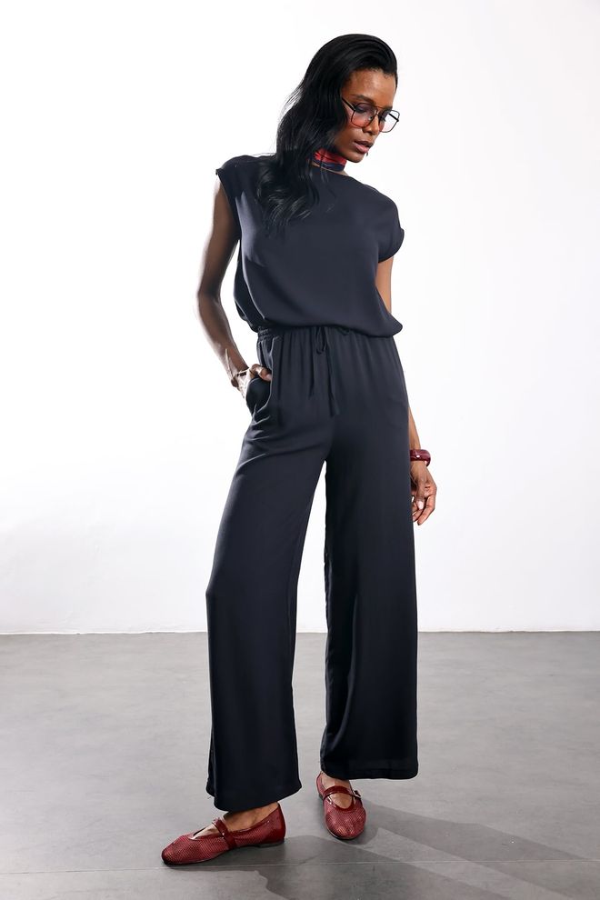 Cream Rouge Schwarze Bluse Mit Kappenärmeln Großhandelskleidung Lässig