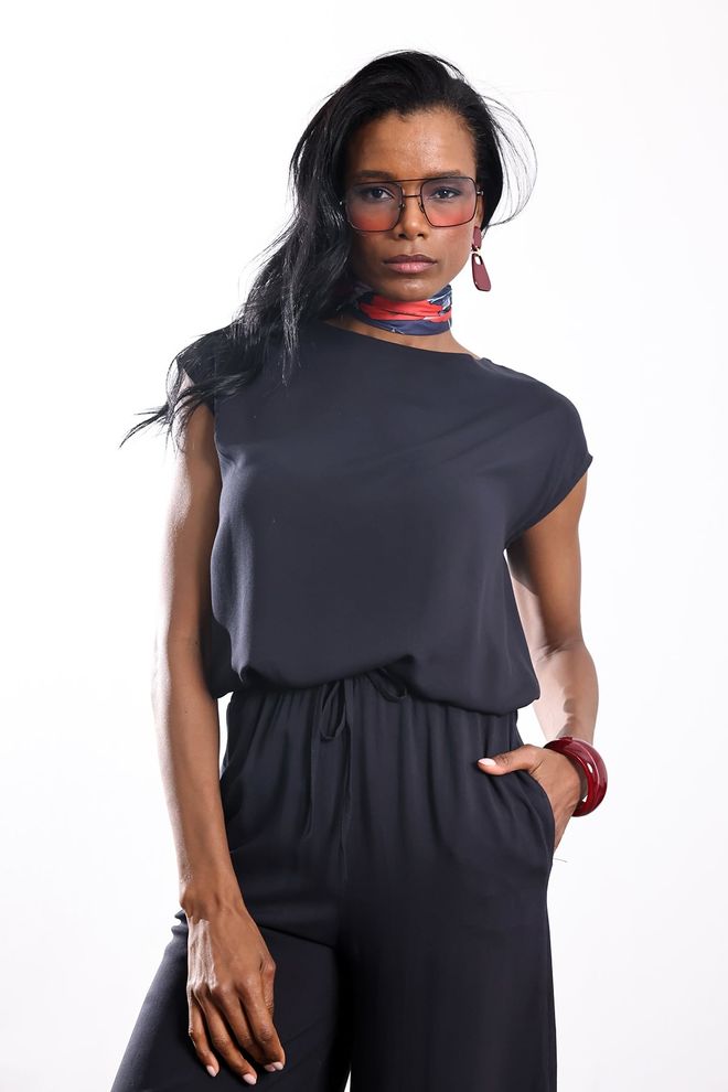 Cream Rouge Black Blouse With Cap Sleeves Wholesale Clothing Work