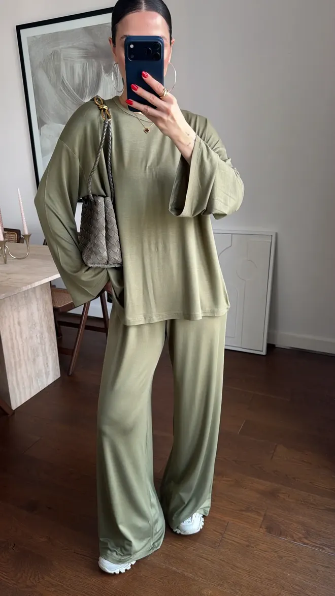 Cream Rouge Khaki Oversized Fit Casual Blouse With Long Sleeves Wholesale Clothing Modest