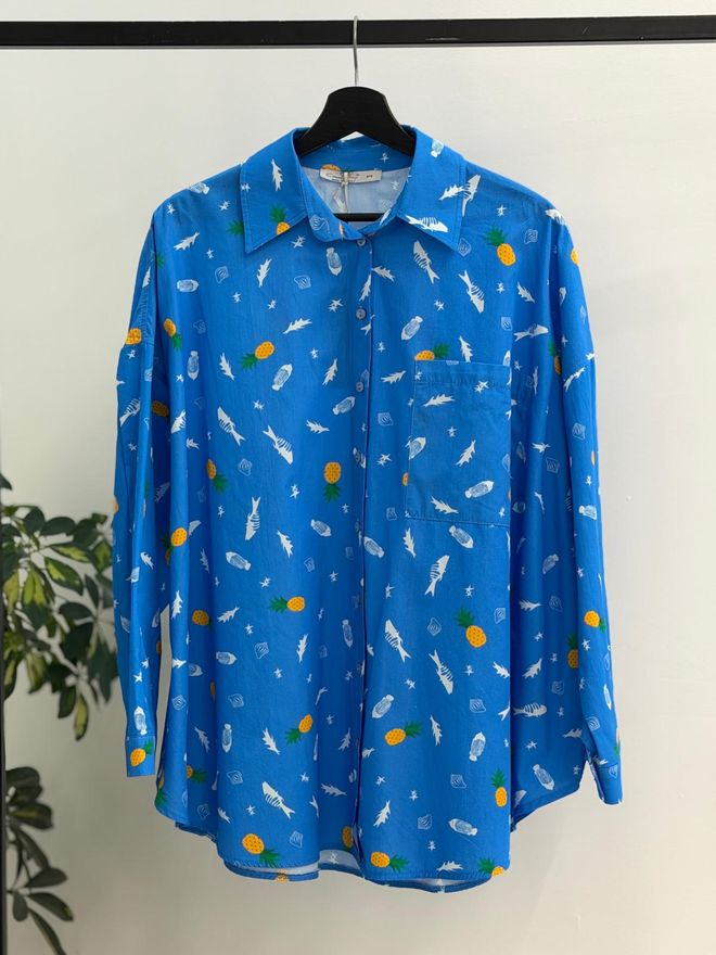 Cream Rouge Blue Oversized Casual Shirt With Buttoned Closure Wholesale Clothing Beach