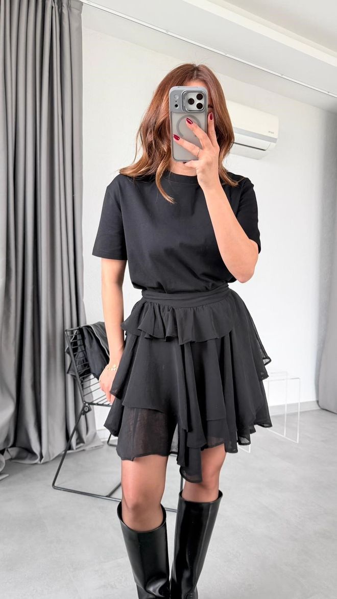 Cream Rouge Jupe Noire Mini Superposée Taille Haute Vêtements en gros Décontracté