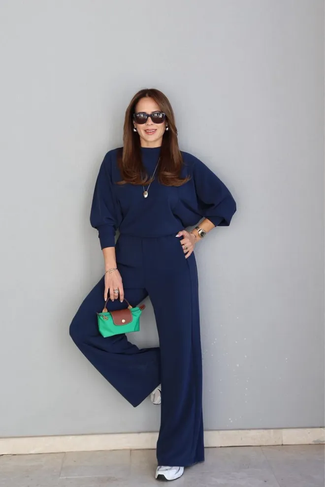 Cream Rouge Панталоне Морнарско Плаве Палацо Са Високим Струком И Широким Ногама Navy Blue Palazzo Pants With High Waist And Wide Leg Велепродаја одеће Неформалан