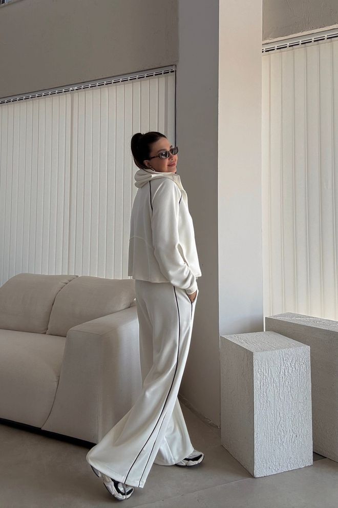 Cream Rouge White Tracksuit With Hooded Neck & Palazzo Pants Wholesale Clothing Sport