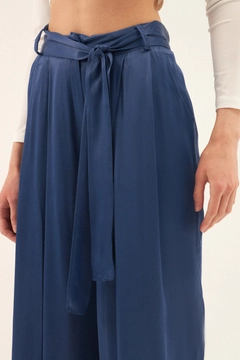 A wholesale clothing model wears 44074 - Trousers - Indigo, Turkish wholesale Pants of Cream Rouge