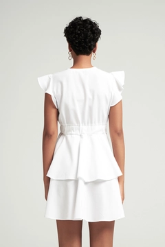 Una modelo de ropa al por mayor lleva 43927 - Dress - White, Vestido turco al por mayor de Cream Rouge