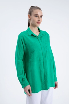 A wholesale clothing model wears CRO10077 - Shirt - Green, Turkish wholesale Shirt of Cream Rouge