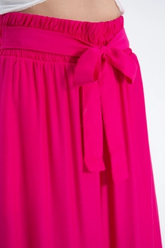 Модел на дрехи на едро носи CRO10079 - Trousers - Fuchsia, турски едро Панталони на Cream Rouge