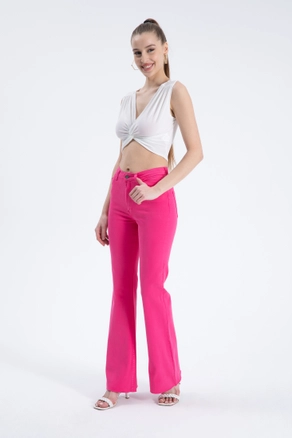 A model wears CRO10088 - Jeans - Fuchsia, wholesale undefined of Cream Rouge to display at Lonca