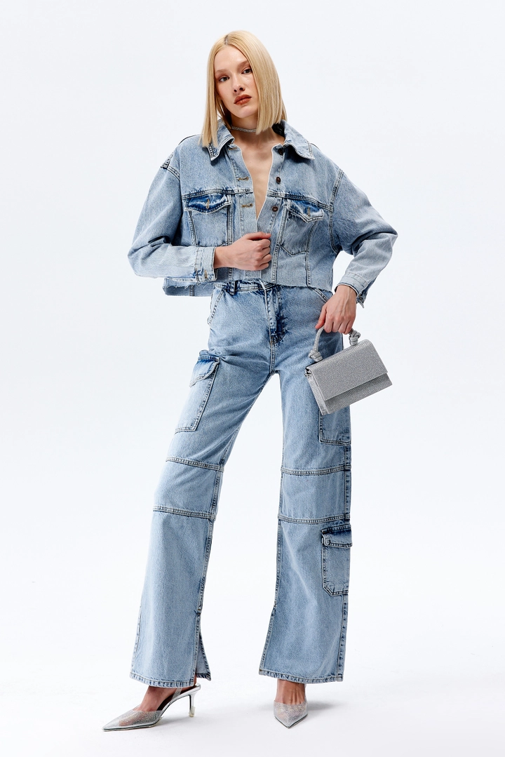 Una modelo de ropa al por mayor lleva CRO10192 - Jeans - Navy Blue, Vaqueros turco al por mayor de Cream Rouge