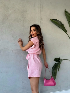 Ein Bekleidungsmodell aus dem Großhandel trägt CRO10221 - Dress - Pink, türkischer Großhandel Kleid von Cream Rouge